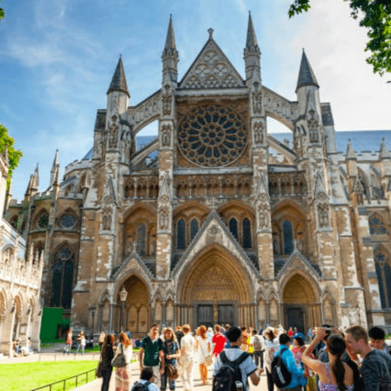 London: 40+ Top Sights Guided Walking Tour - Photo 1 of 17